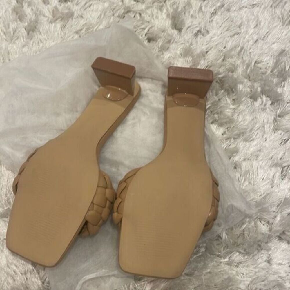 Women's Tan Square Toe Woven Strap Slip On Heeled Sandals Size 10 - Picture 3 of 5